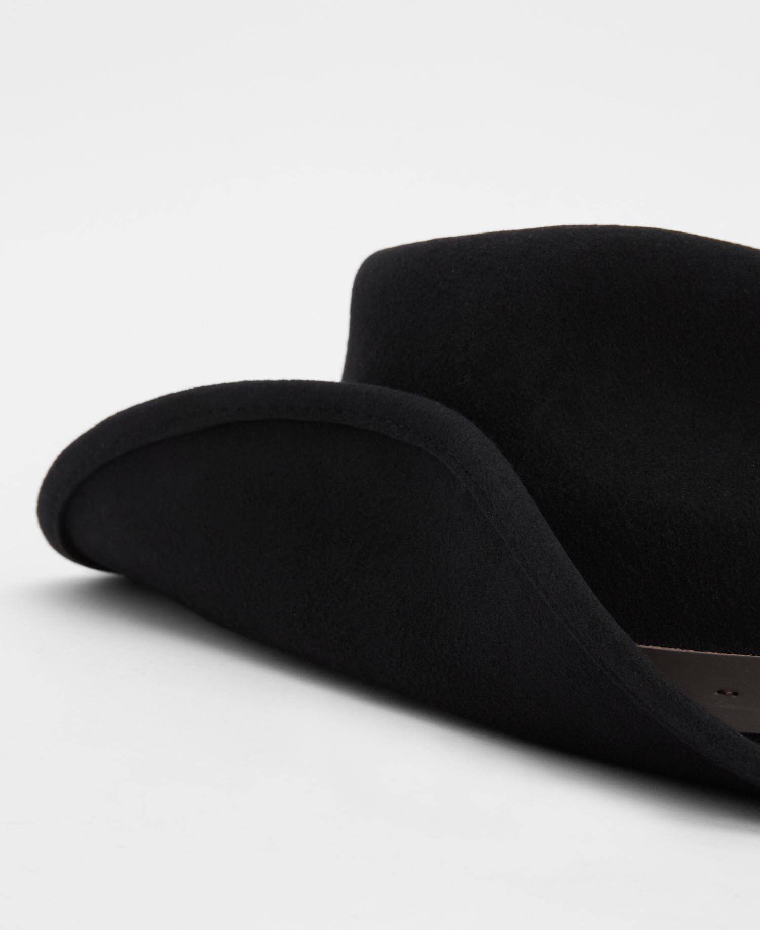 Hut Crushable Bushman image number 2