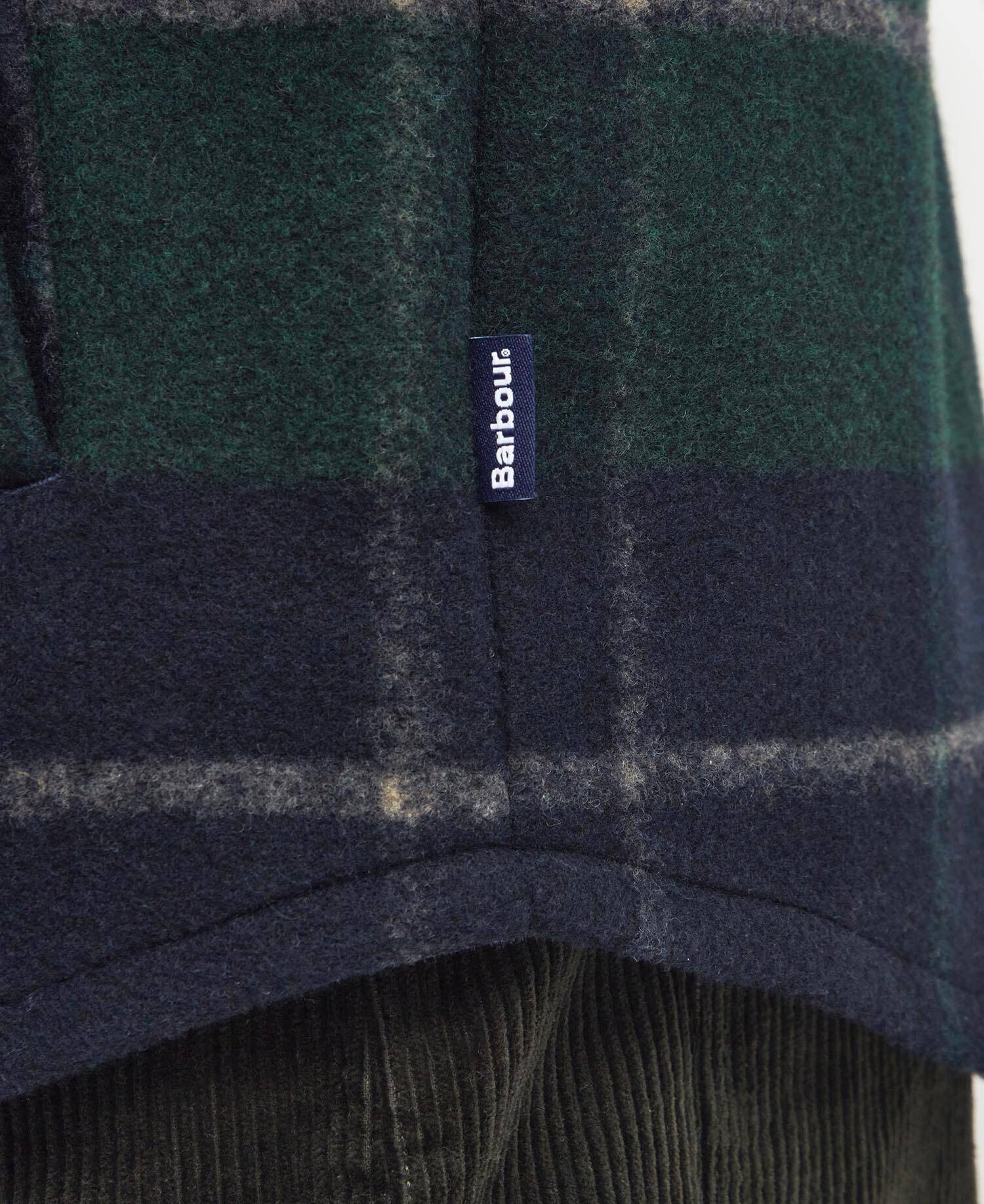 Overshirt Chapter image number 3