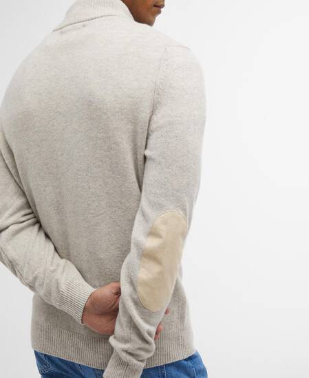 Essential Pullover Patch Half Zip 
