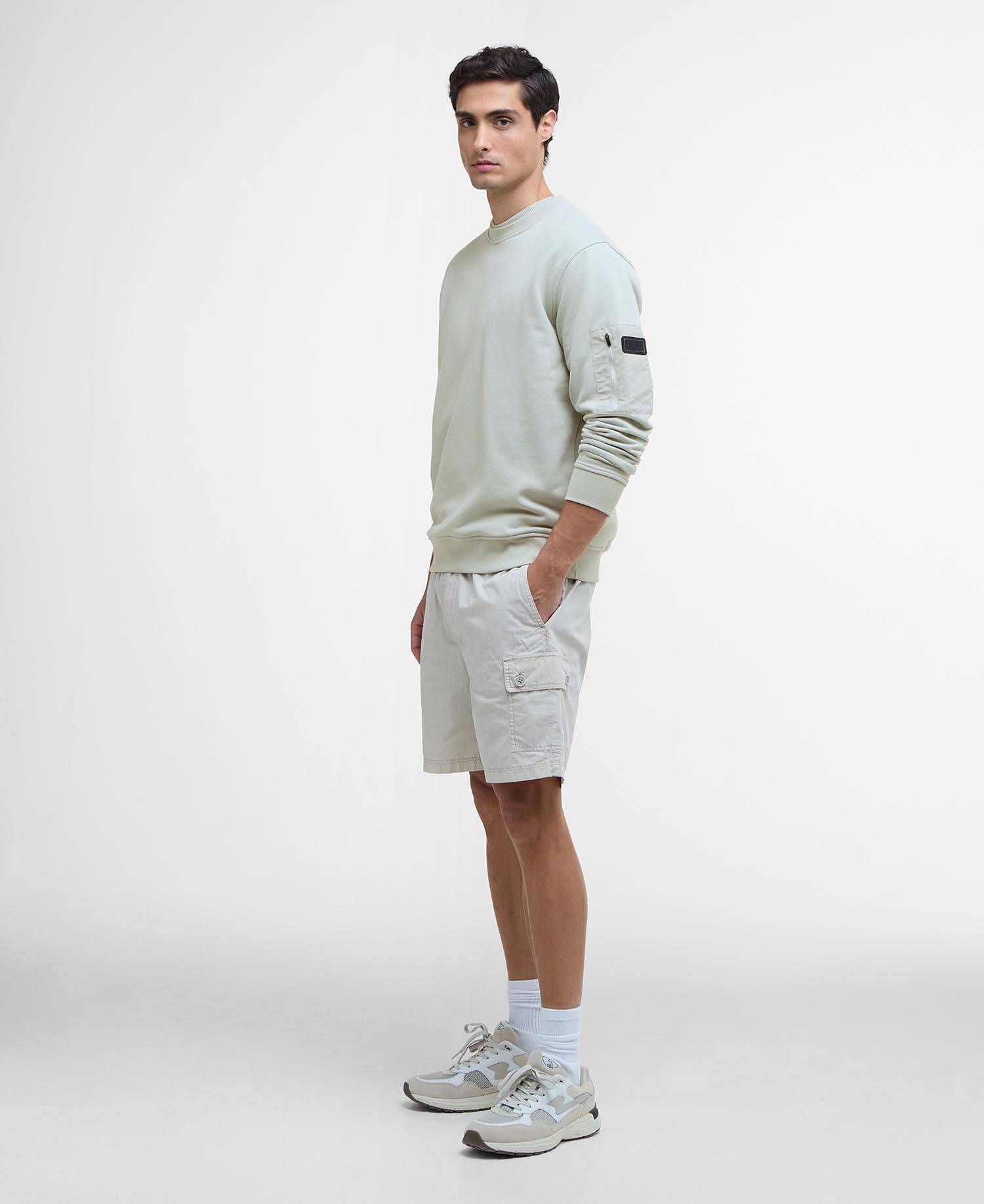 Sweatshirt Grip image number 1